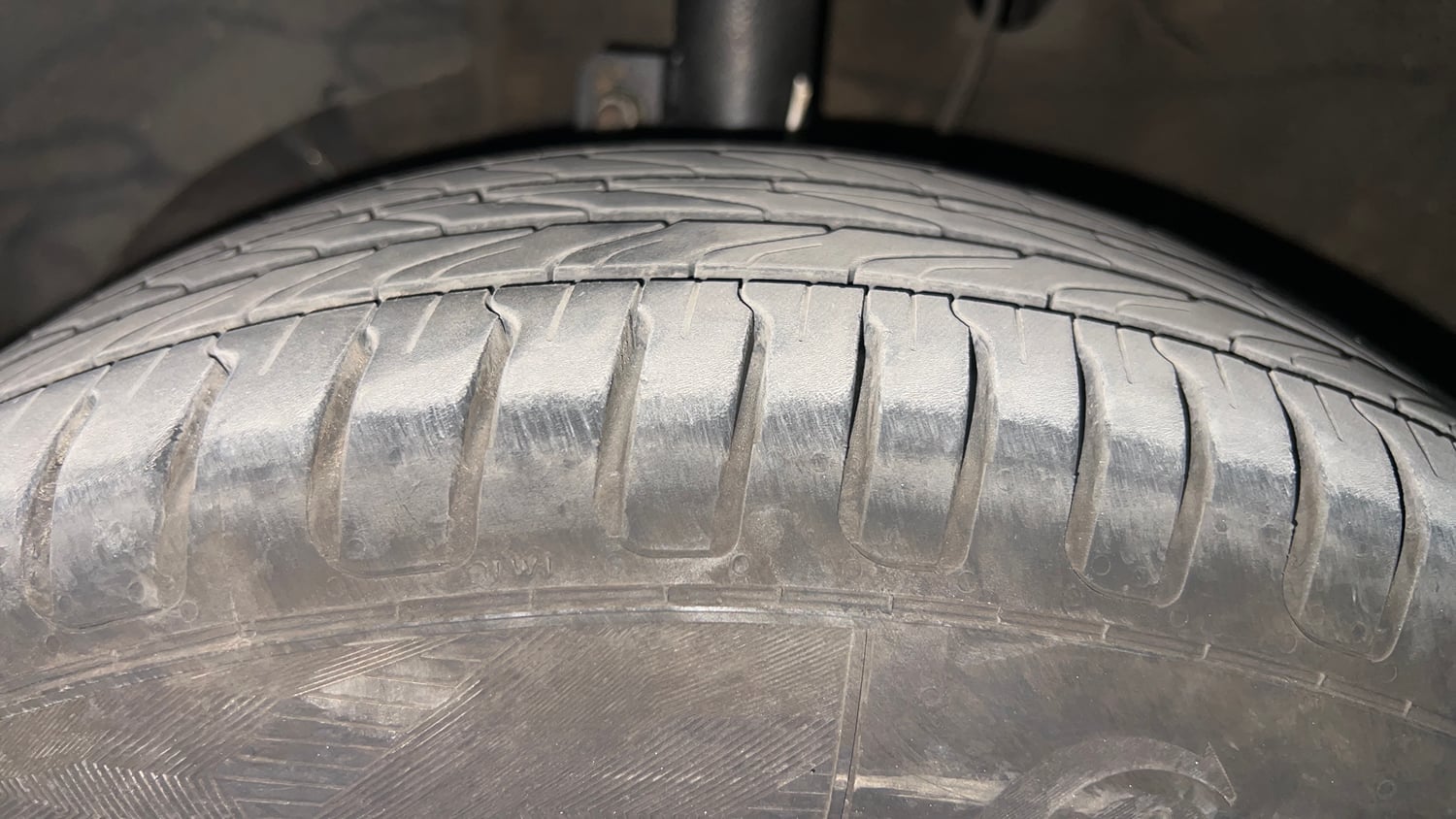 Used 2018 Maruti Suzuki Dzire ZXi Petrol Manual tyres LEFT FRONT TYRE TREAD VIEW