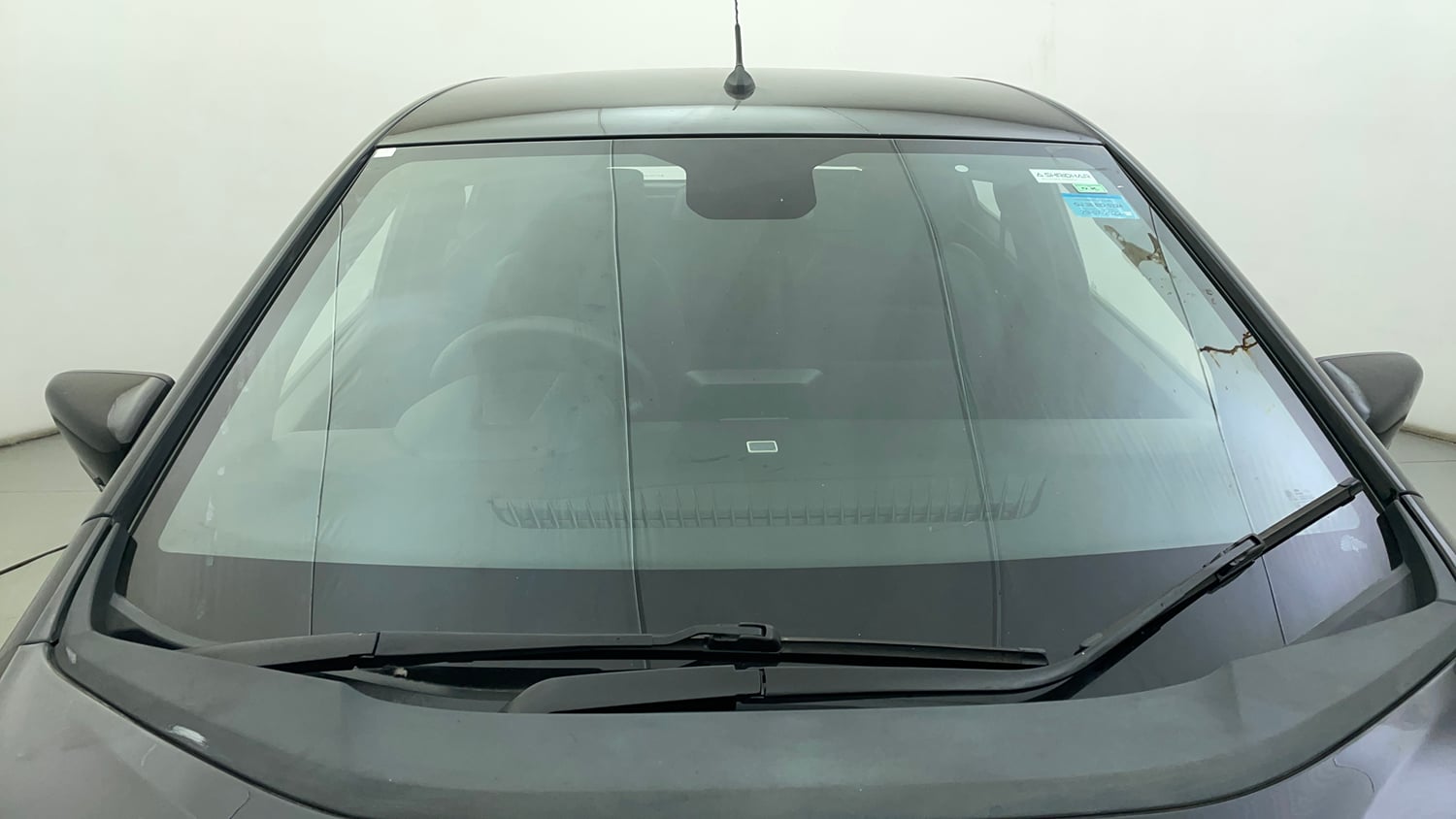 Used 2022 Tata Altroz XZ Plus Petrol Dark Edition Petrol Manual exterior FRONT WINDSHIELD VIEW