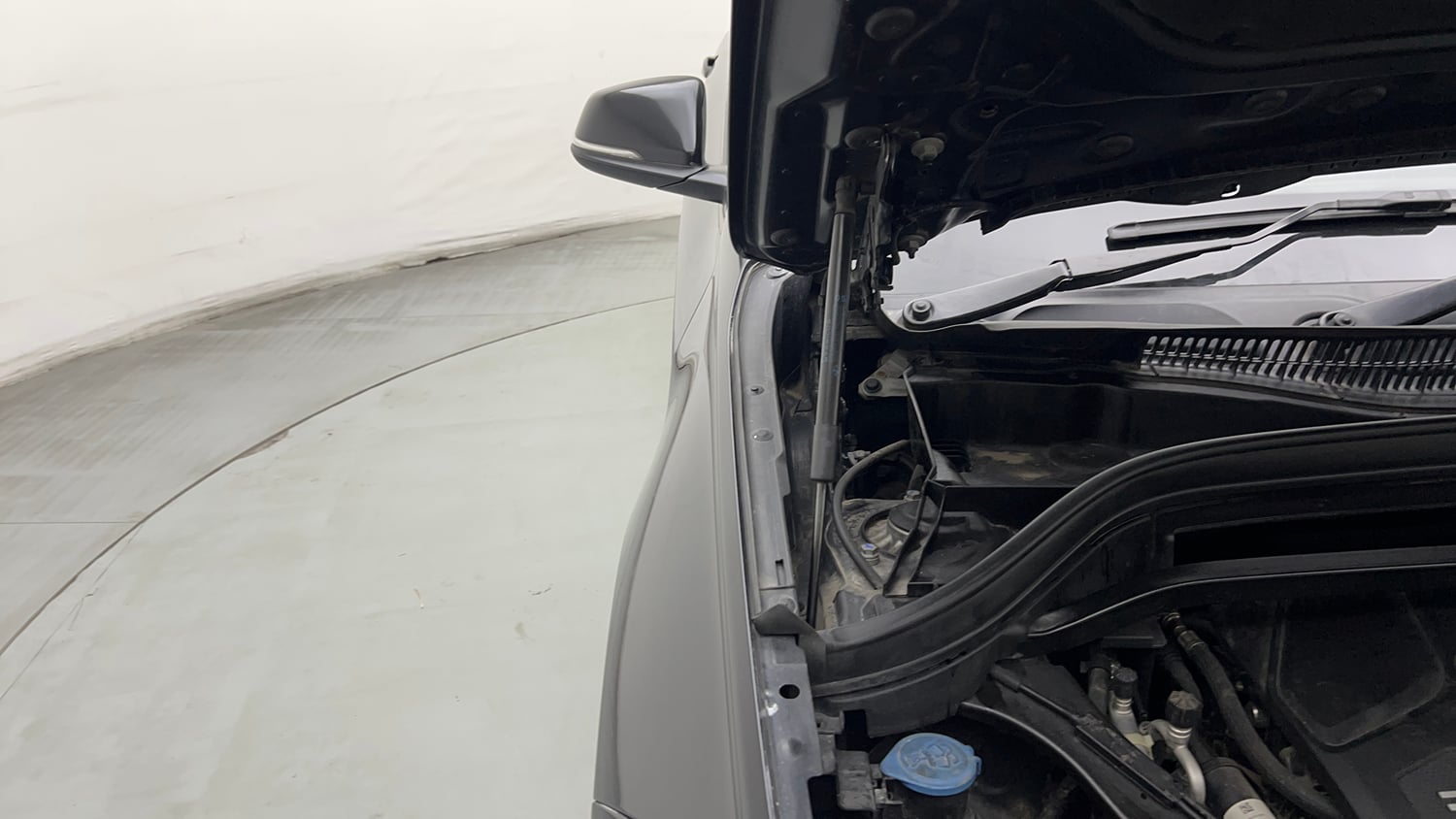 Used 2021 BMW X1 sDrive20i xLine Petrol Automatic engine ENGINE RIGHT SIDE HINGE & APRON VIEW