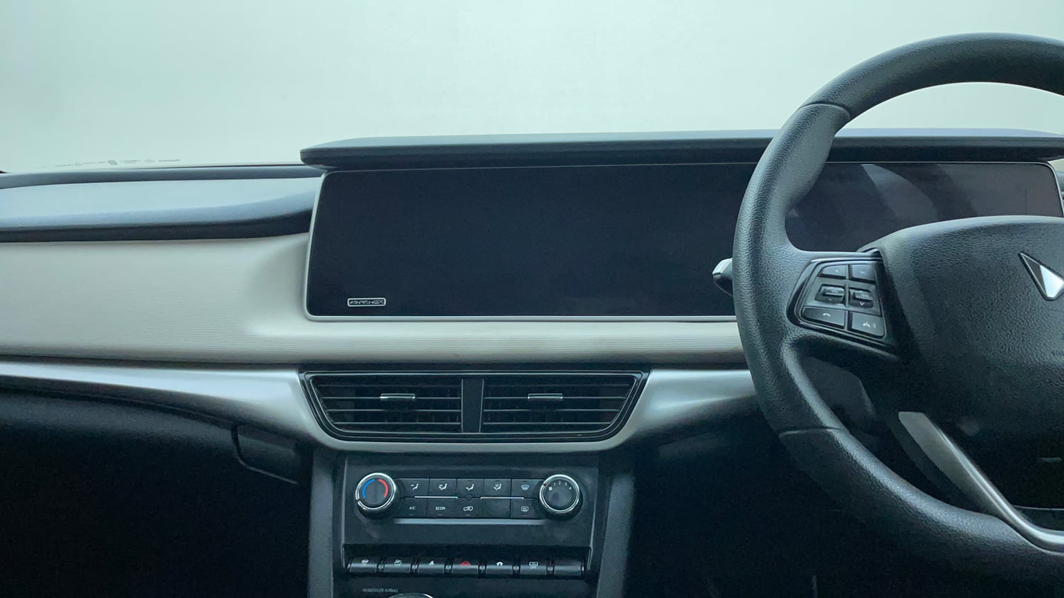 Used 2022 Mahindra XUV700 AX 3 Petrol MT 5 STR Petrol Manual interior MUSIC SYSTEM & AC CONTROL VIEW