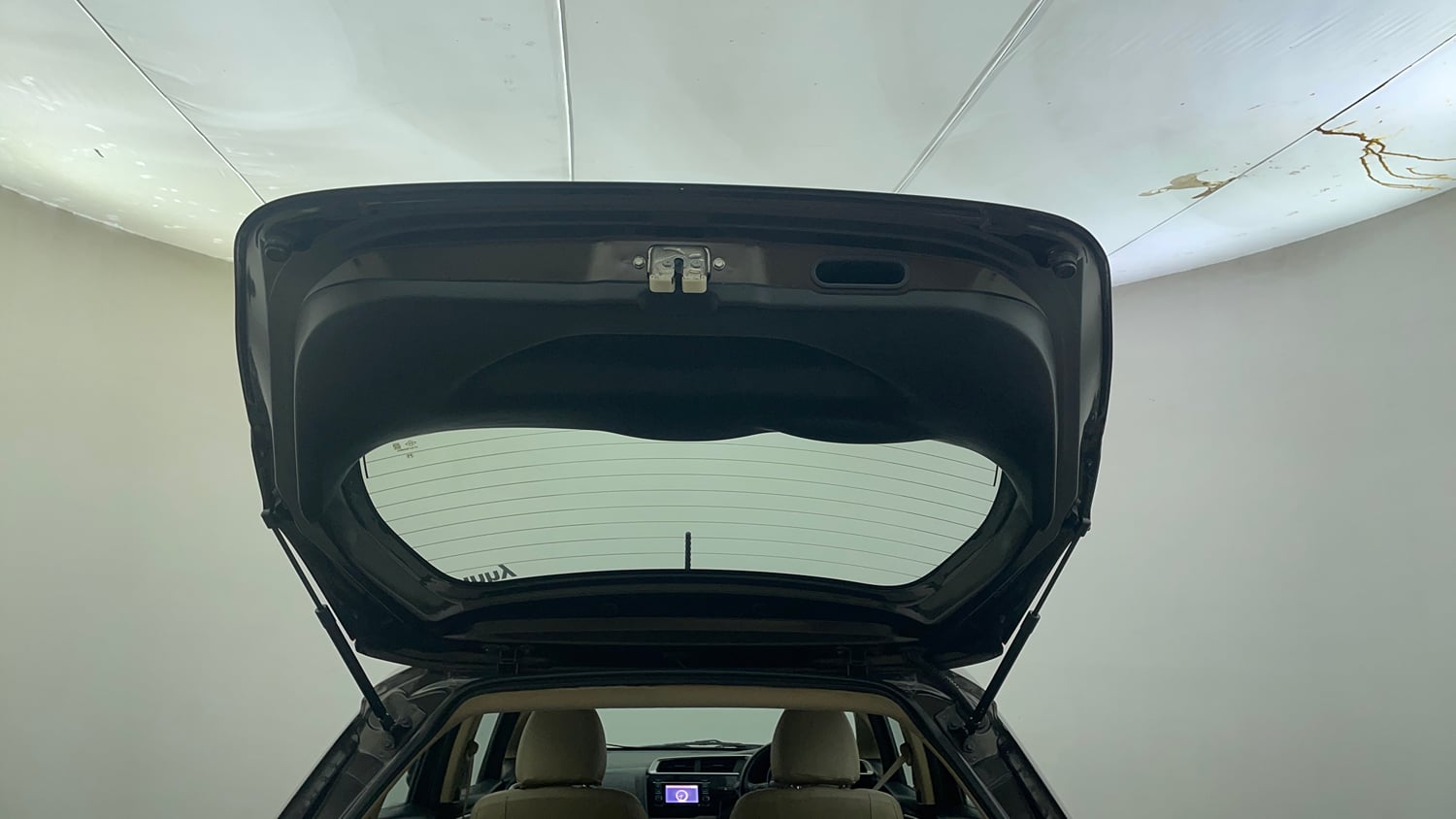 Used 2018 Honda Jazz V Petrol Petrol Manual interior DICKY DOOR OPEN VIEW
