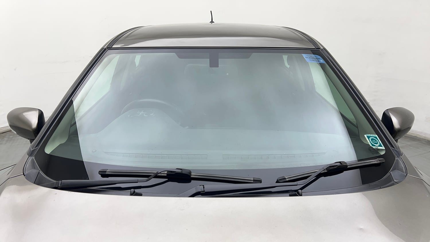 Used 2020 Maruti Suzuki Baleno Alpha Petrol Manual exterior FRONT WINDSHIELD VIEW