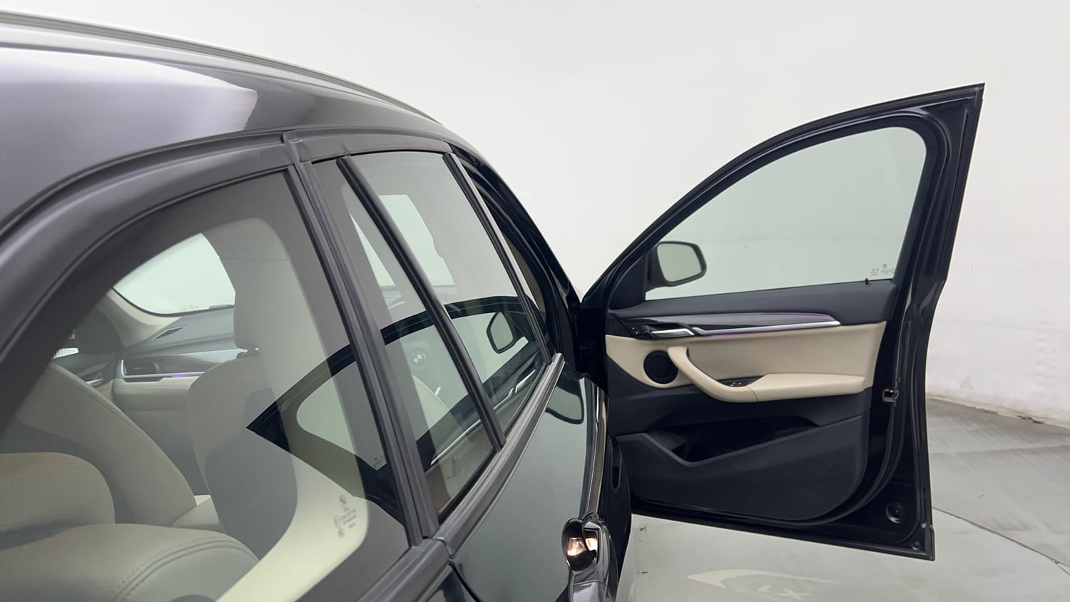 Used 2021 BMW X1 sDrive20i xLine Petrol Automatic interior RIGHT FRONT DOOR OPEN VIEW