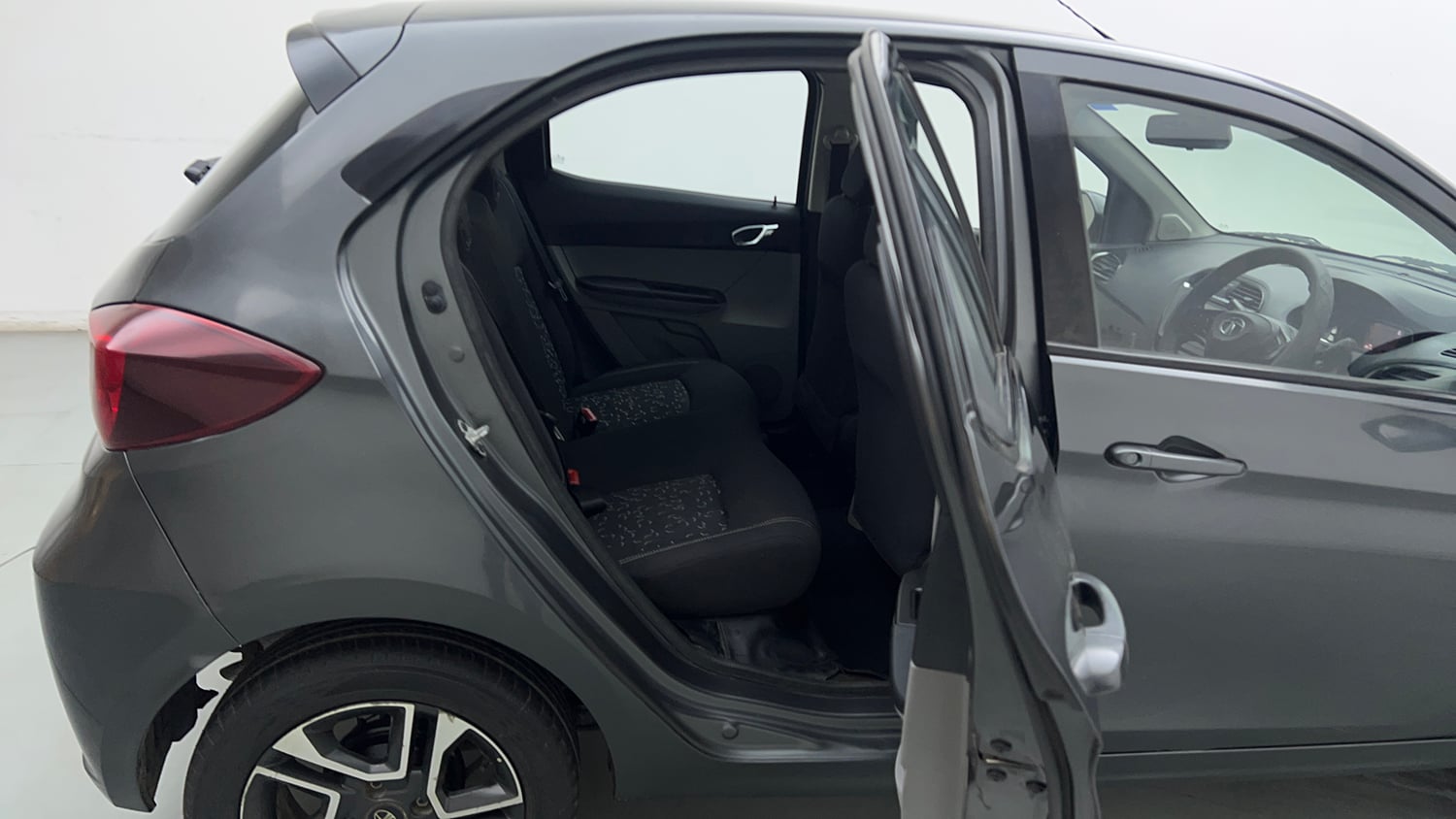 Used 2020 Tata Tiago XZ Plus Petrol Manual interior RIGHT SIDE REAR DOOR CABIN VIEW
