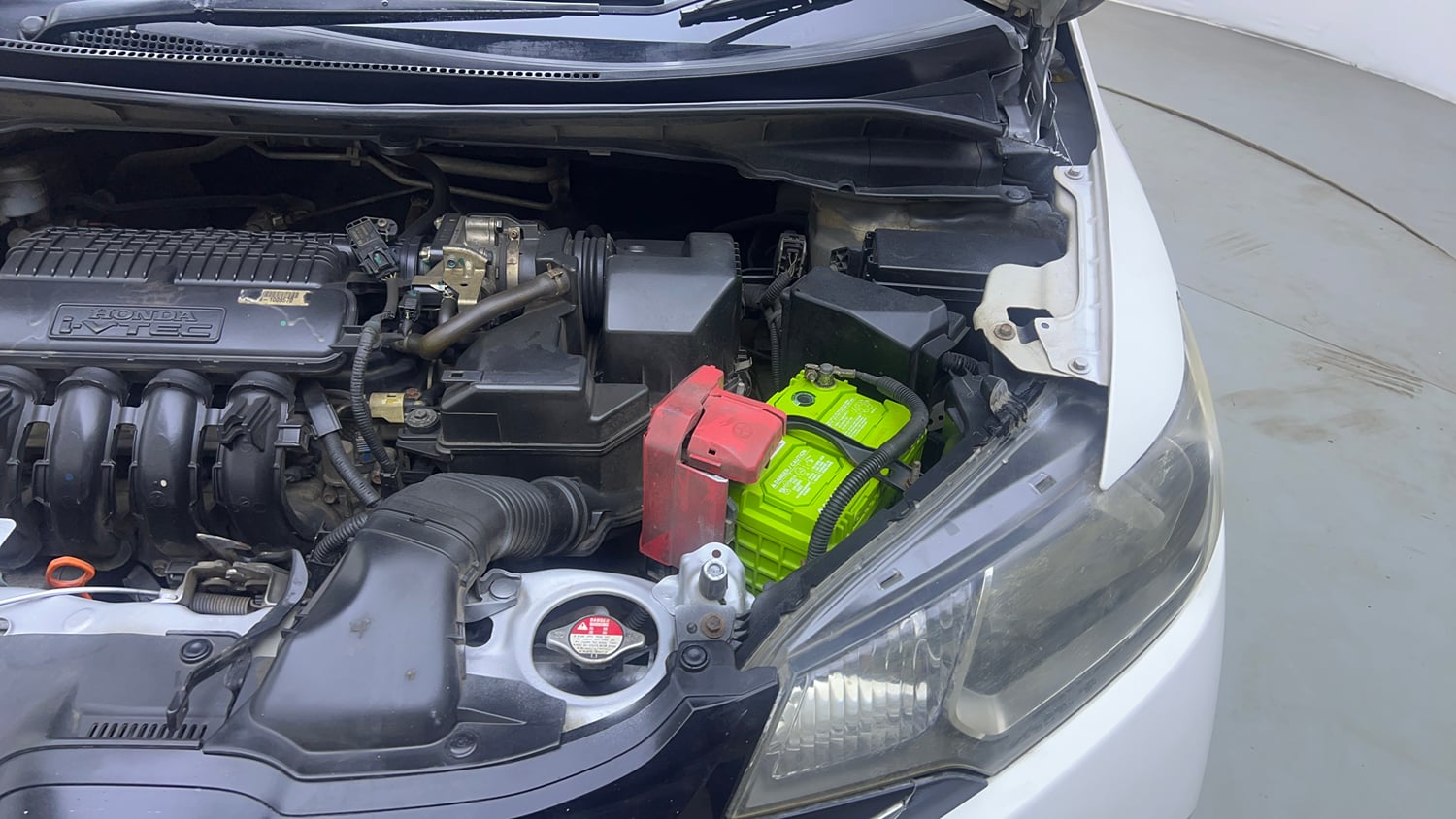 Used 2015 Honda Jazz V Petrol Petrol Manual engine ENGINE LEFT SIDE VIEW