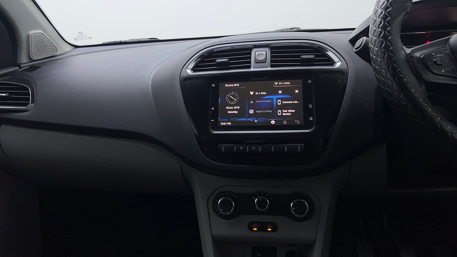 Used 2021 Tata Tiago XZ Petrol Manual interior MUSIC SYSTEM & AC CONTROL VIEW