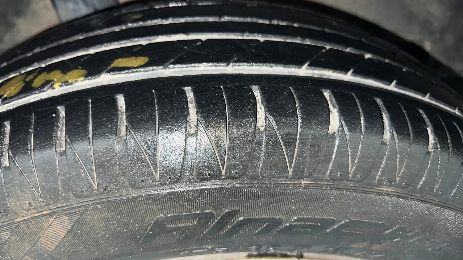 Used 2016 Honda Jazz V Petrol Petrol Manual tyres RIGHT REAR TYRE TREAD VIEW