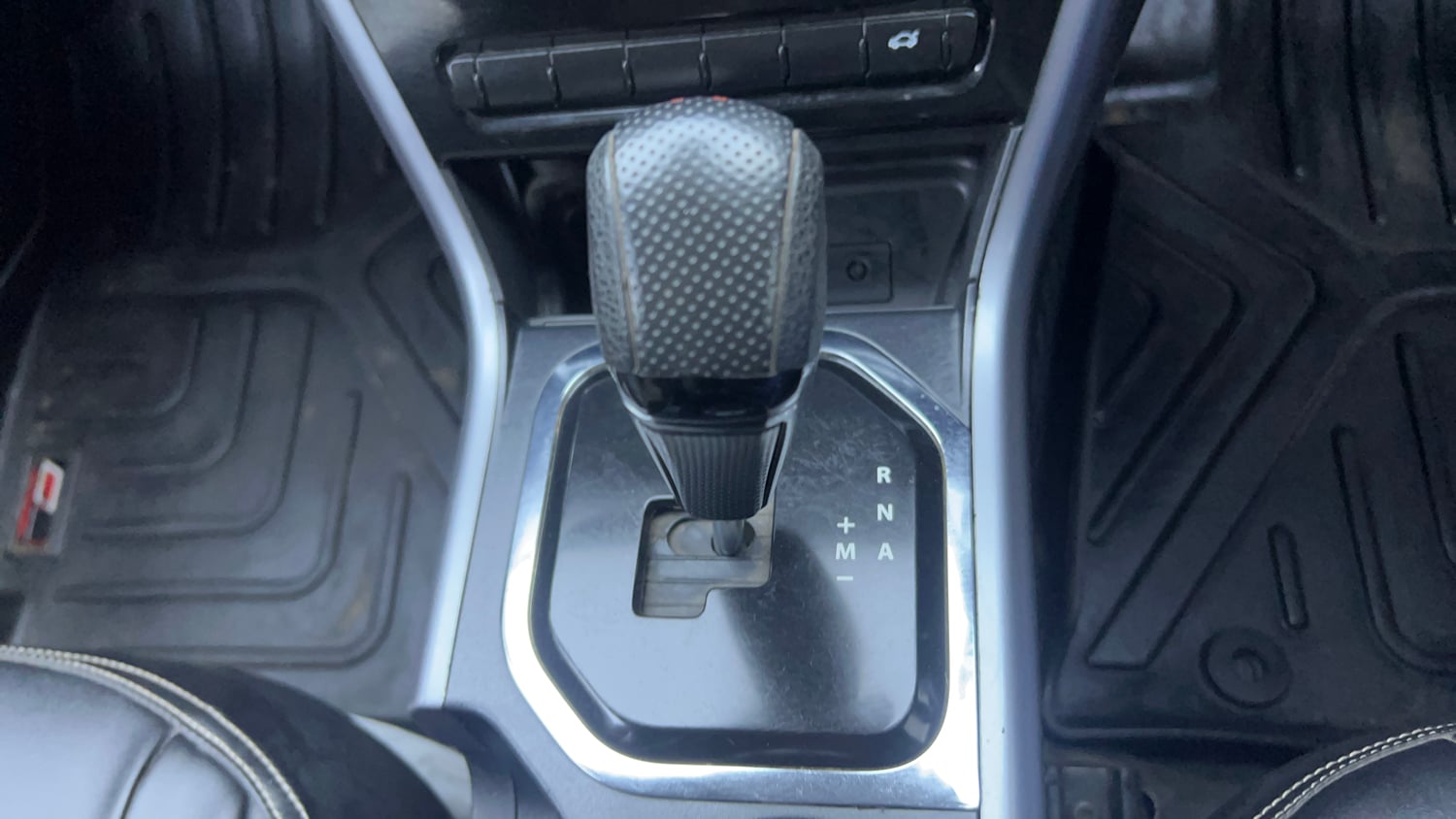Used 2021 Tata Nexon XMA (S) Petrol Automatic interior GEAR  KNOB VIEW