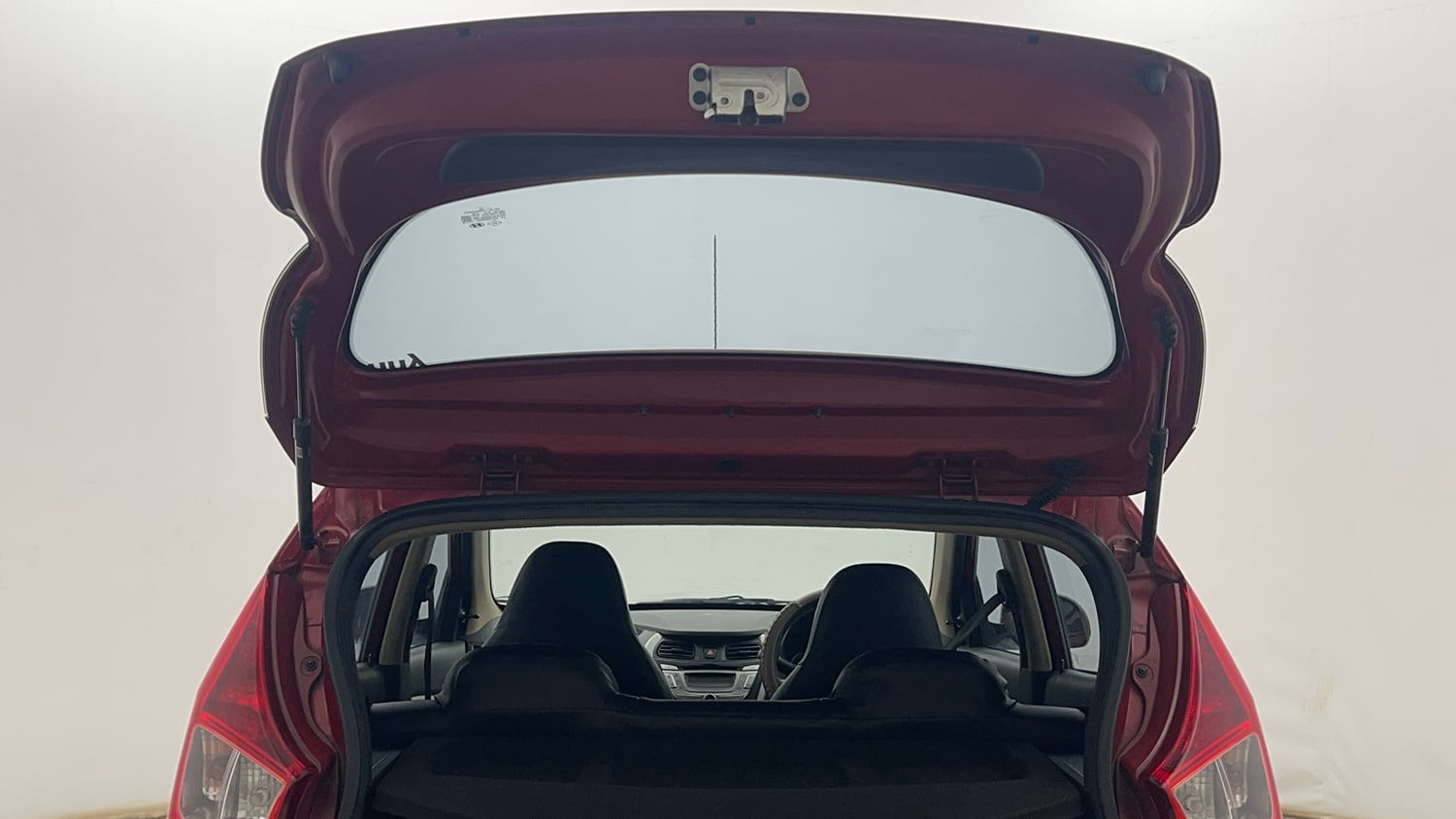 Used 2015 Hyundai Eon Magna O Petrol Manual interior DICKY DOOR OPEN VIEW