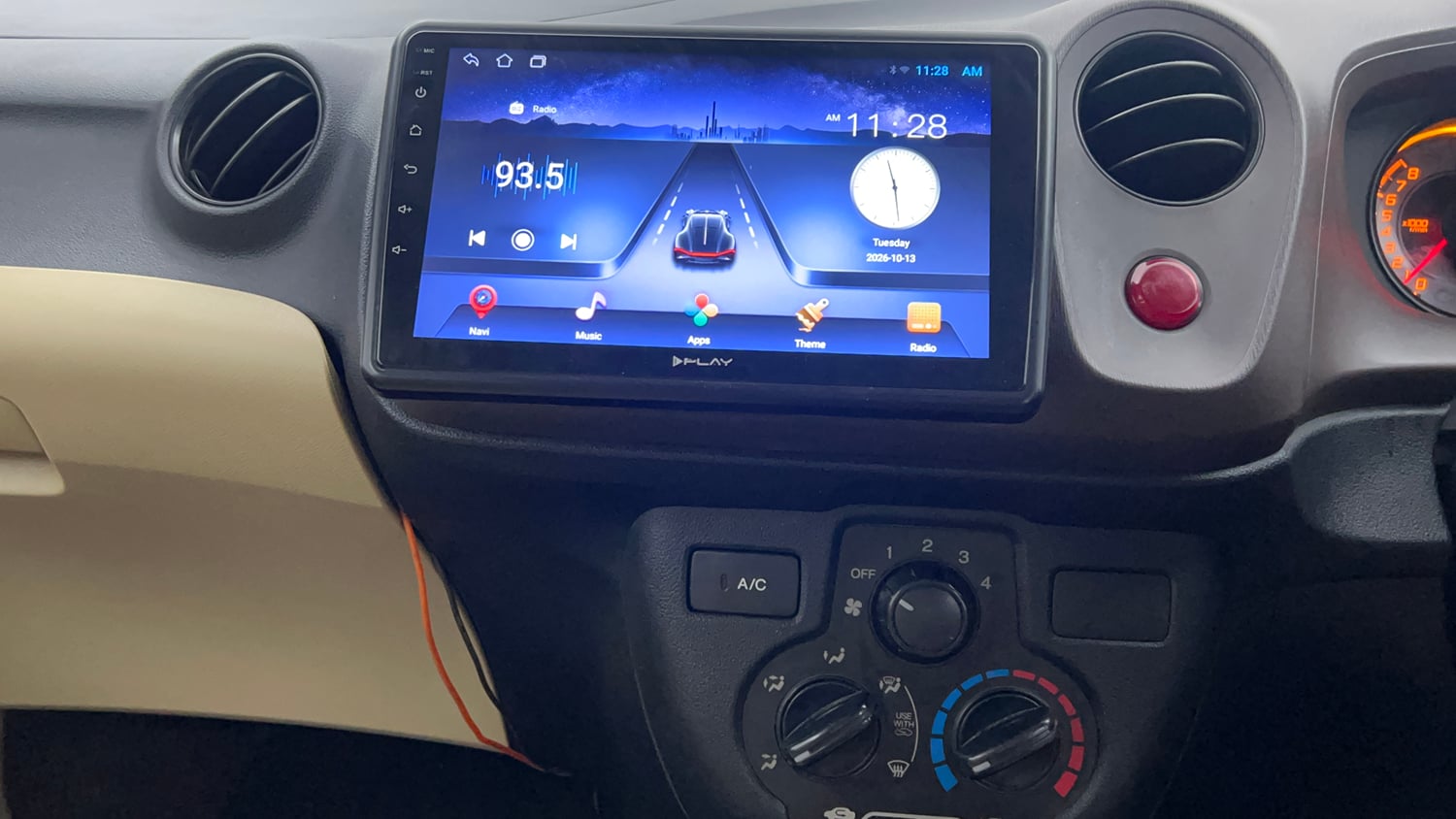 Used 2013 Honda Brio E MT Petrol Manual interior MUSIC SYSTEM & AC CONTROL VIEW