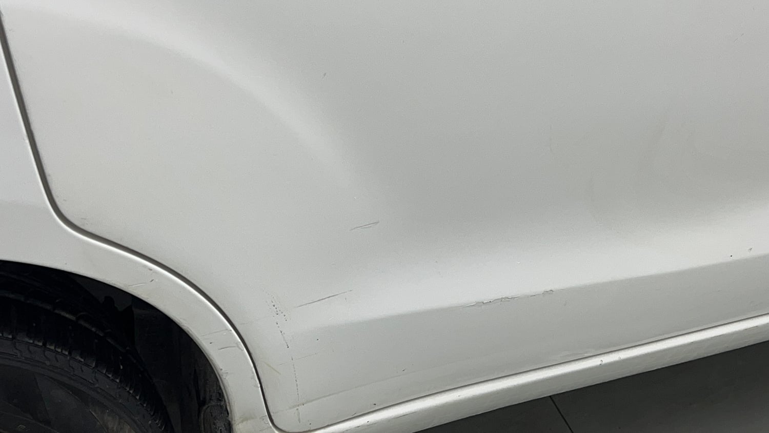 Used 2013 Maruti Suzuki Ertiga Vxi Petrol Manual dents MINOR SCRATCH