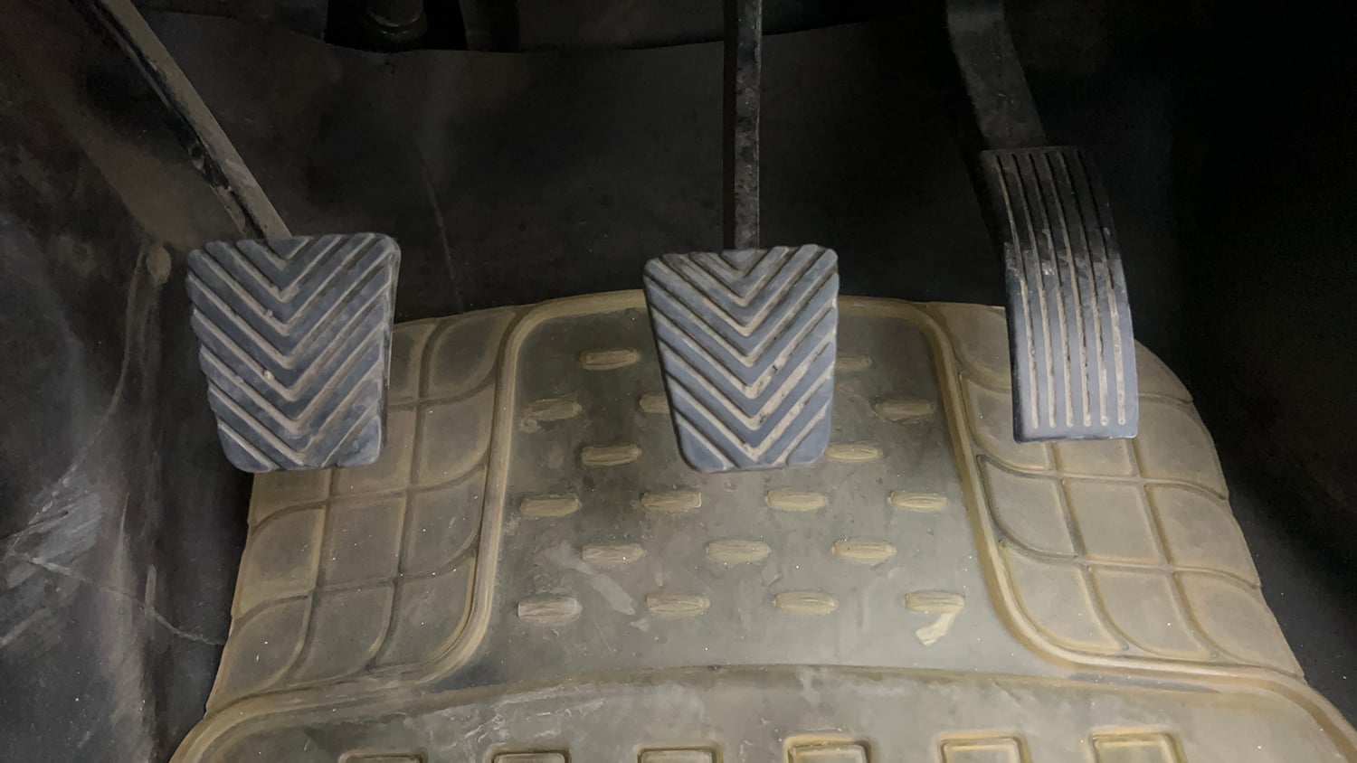 Used 2018 Hyundai Elite i20 Asta 1.2 (O) Petrol Manual interior PEDALS VIEW