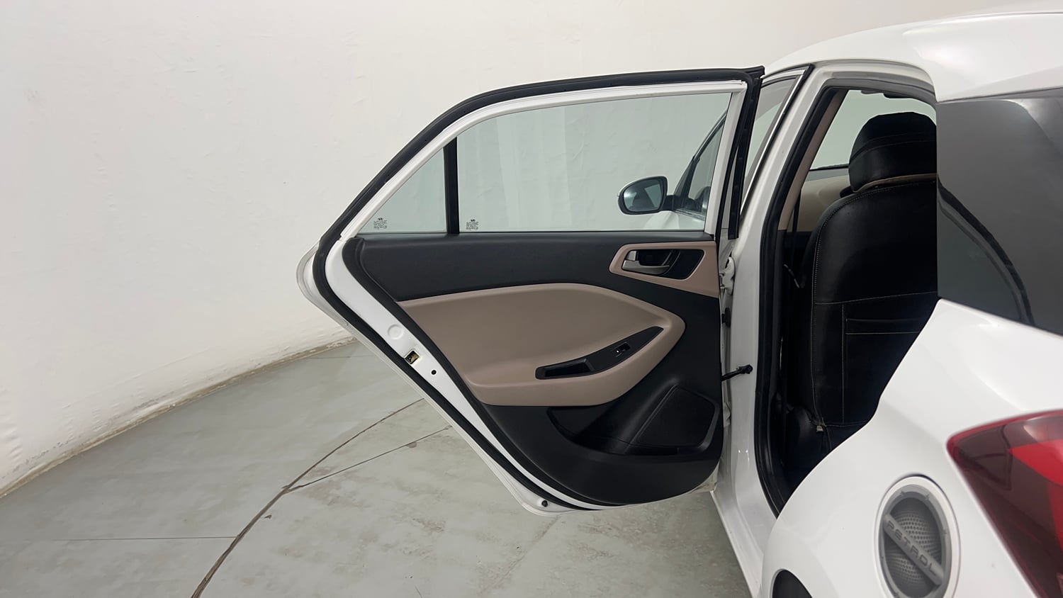 Used 2018 Hyundai Elite i20 Asta 1.2 (O) Petrol Manual interior LEFT REAR DOOR OPEN VIEW