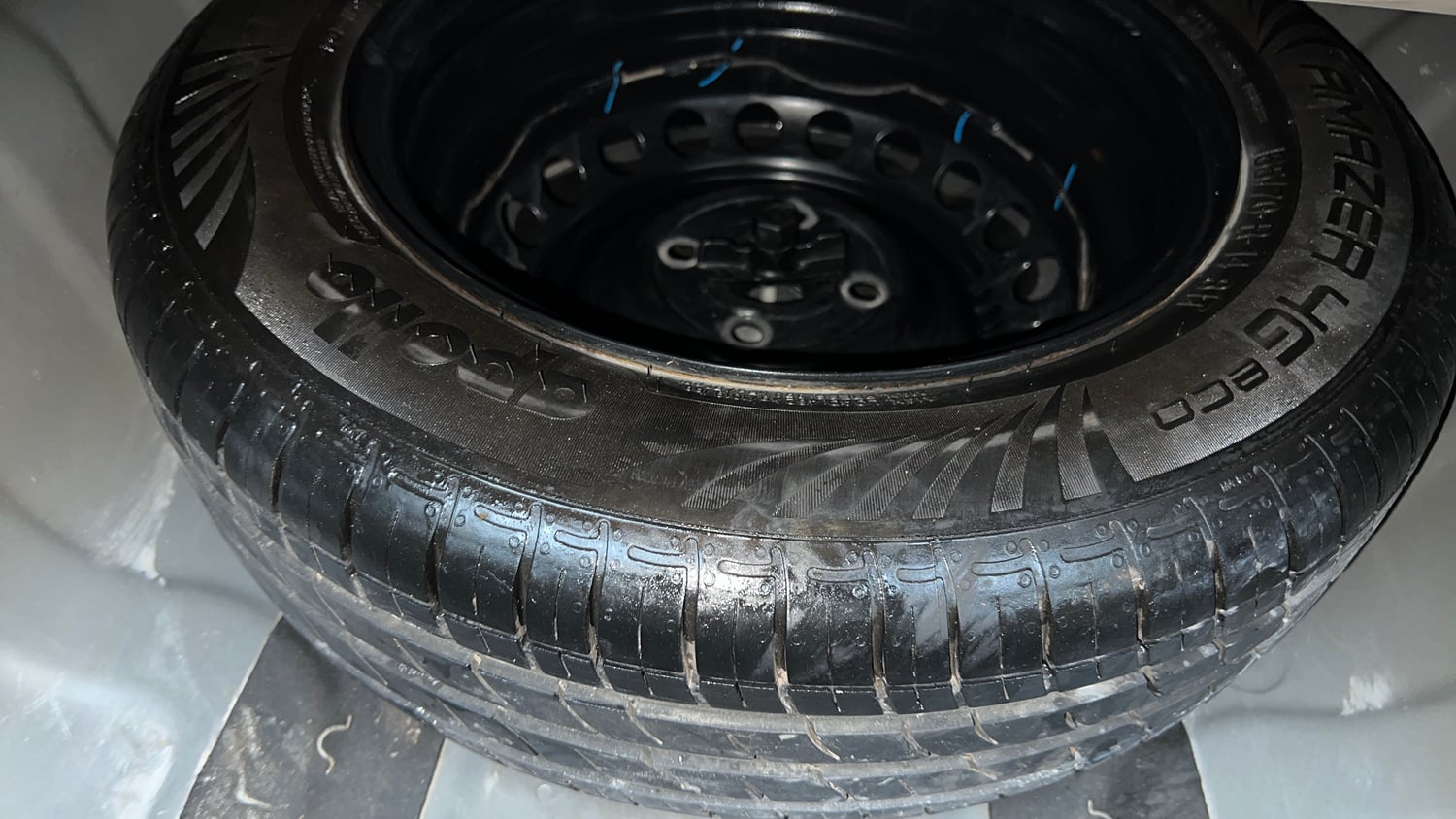Used 2021 Hyundai Aura S 1.2 CNG Cng Manual tyres SPARE TYRE VIEW