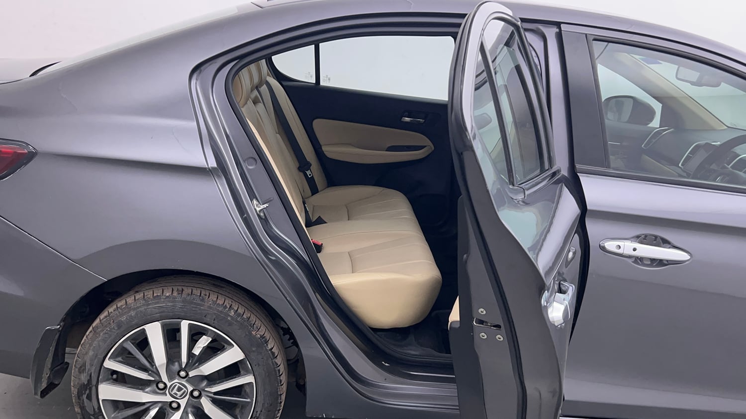 Used 2021 Honda City ZX Petrol Petrol Manual interior RIGHT SIDE REAR DOOR CABIN VIEW