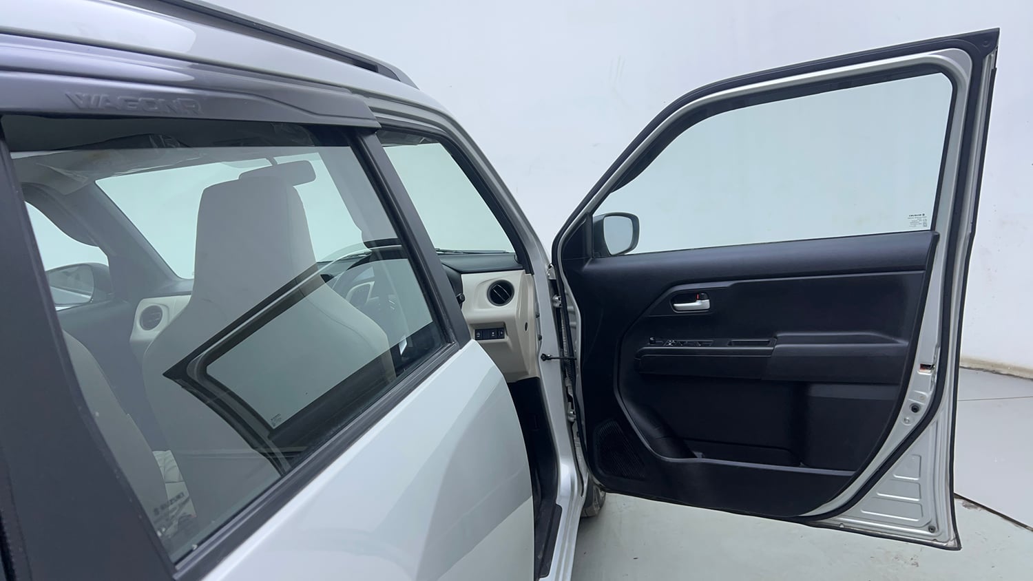 Used 2024 Maruti Suzuki Wagon R ZXI 1.2 Petrol Manual interior RIGHT FRONT DOOR OPEN VIEW