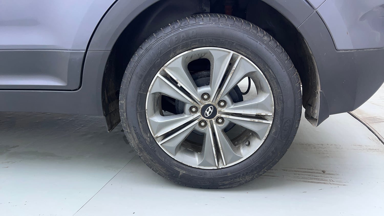 Used 2017 Hyundai Creta 1.6 SX Plus AT Petrol Petrol Automatic tyres LEFT REAR TYRE RIM VIEW