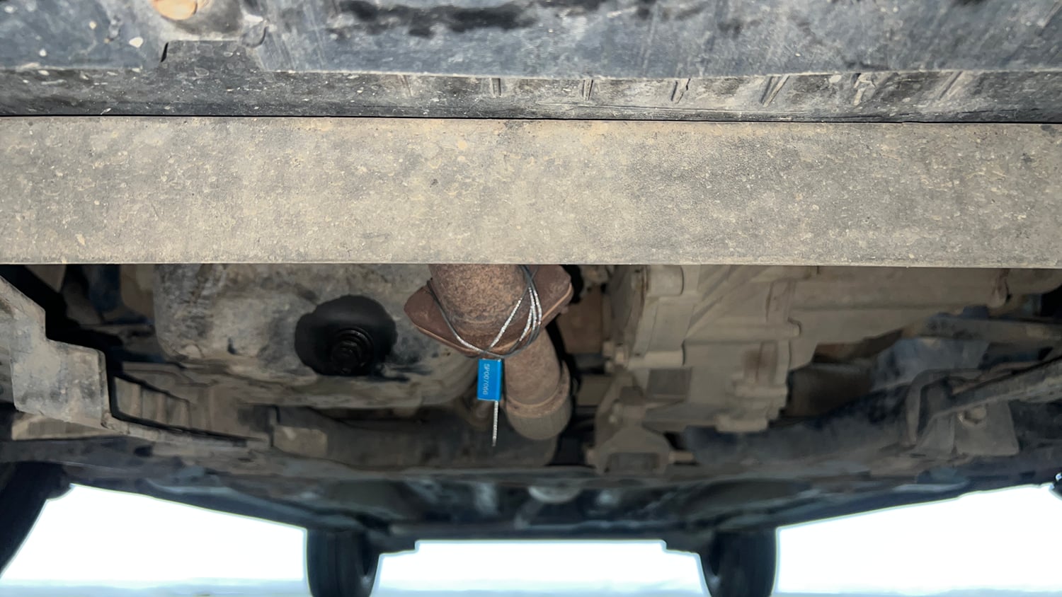 Used 2022 Tata Punch Accomplished Dazzle Pack MT Petrol Manual extra FRONT LEFT UNDERBODY VIEW
