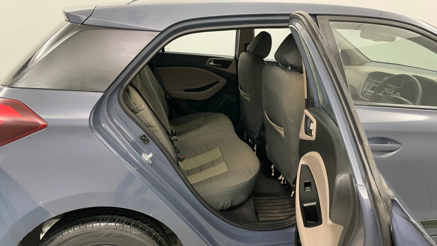 Used 2015 Hyundai Elite i20 Sportz 1.2 Petrol Manual interior RIGHT SIDE REAR DOOR CABIN VIEW
