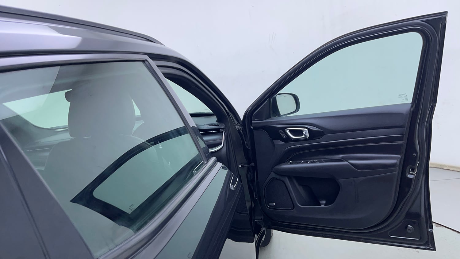 Used 2021 Jeep Compass Model S (O) 2.0 Diesel Diesel Manual interior RIGHT FRONT DOOR OPEN VIEW