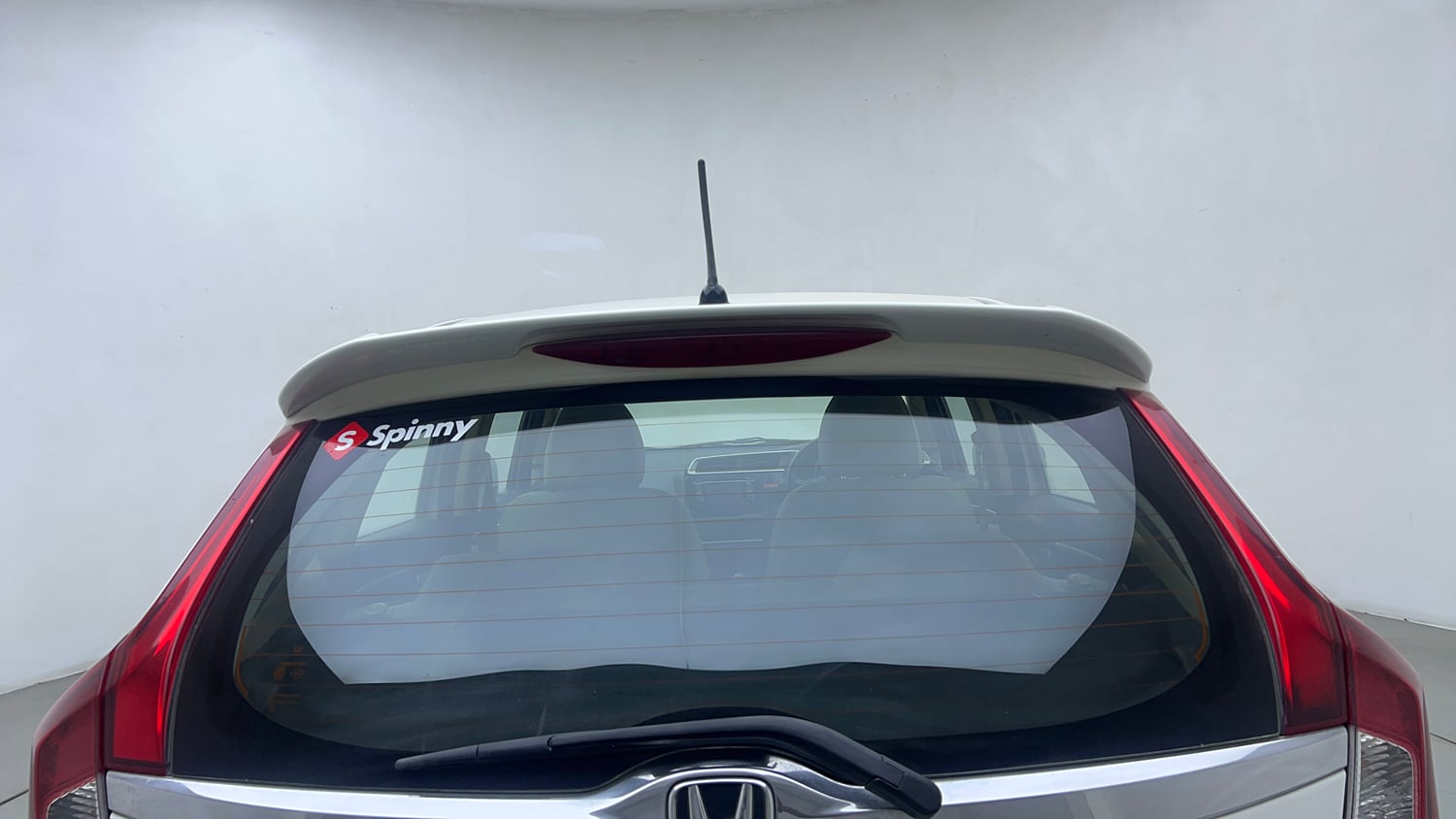Used 2015 Honda Jazz V Petrol Petrol Manual exterior BACK WINDSHIELD VIEW