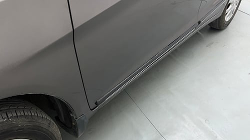 Used 2014 Honda Amaze 1.2 VX AT i-VTEC Petrol Automatic dents MINOR DENT