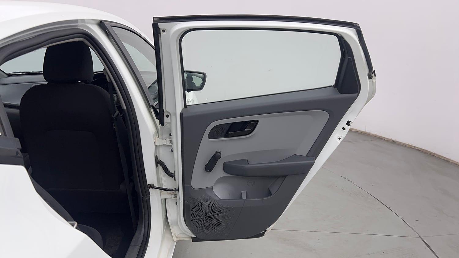 Used 2021 Tata Altroz XE Petrol Petrol Manual interior RIGHT REAR DOOR OPEN VIEW