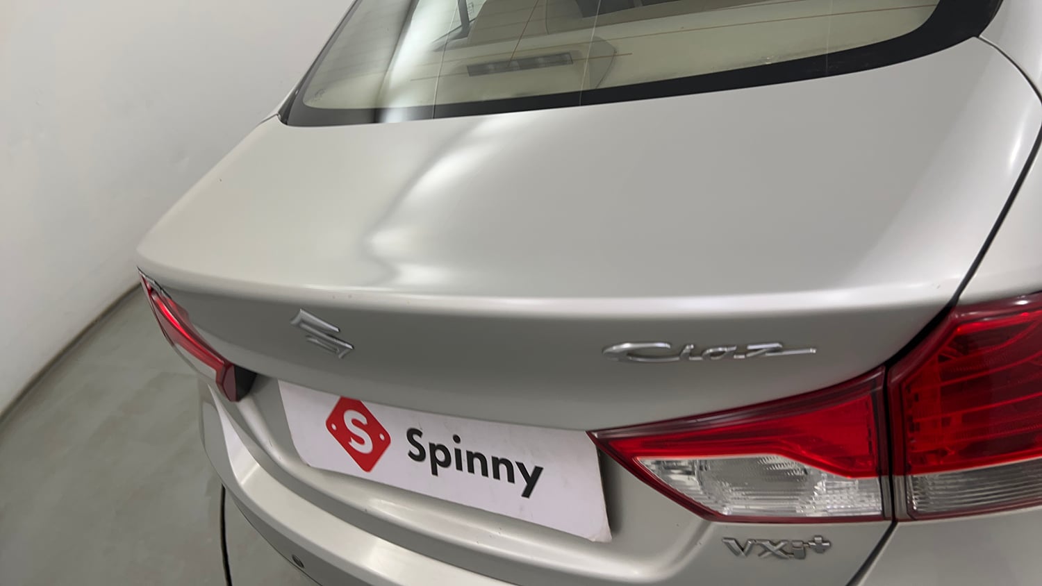Used 2015 Maruti Suzuki Ciaz VXi+ Petrol Manual dents MINOR SCRATCH