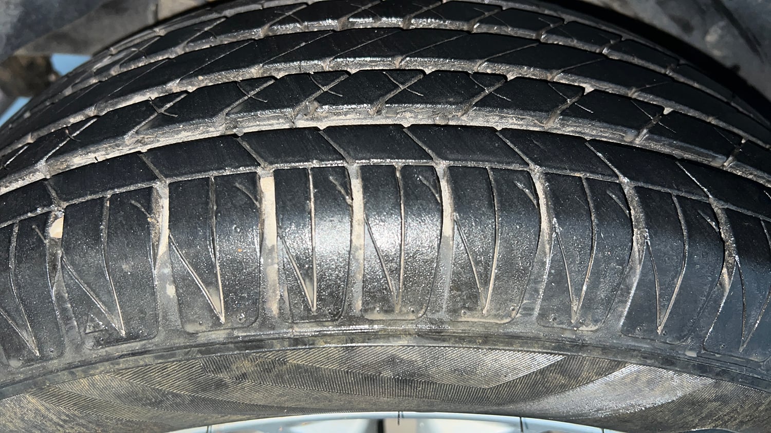 Used 2017 Hyundai Creta SX Plus 1.6  Petrol Petrol Manual tyres RIGHT REAR TYRE TREAD VIEW