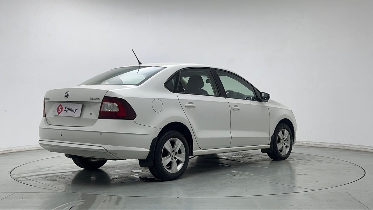 Used 2019 Skoda Rapid Ambition 1.6 MPI Petrol Manual exterior RIGHT REAR CORNER VIEW