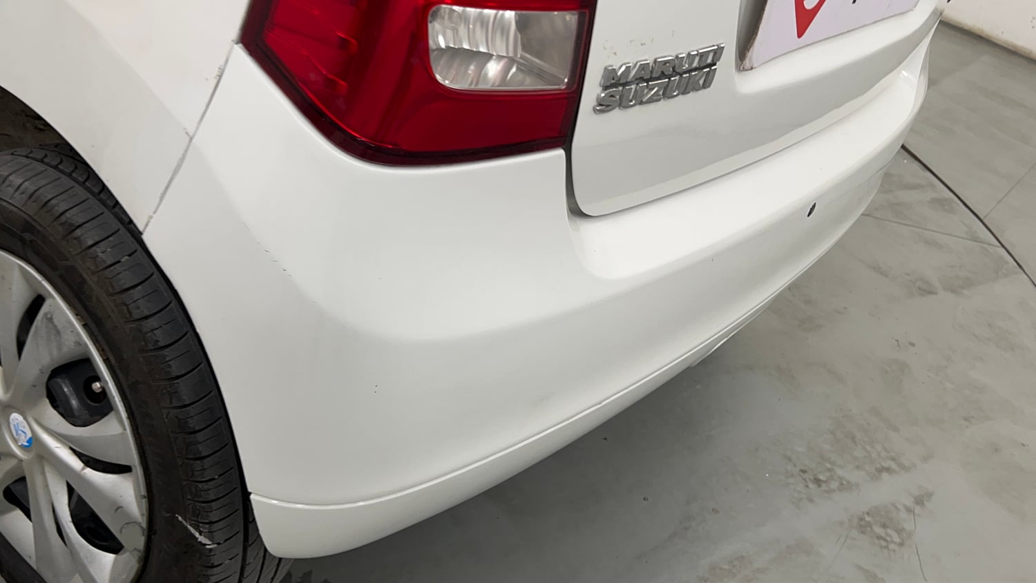 Used 2016 Maruti Suzuki Wagon R 1.0 VXI AMT Petrol Automatic dents MINOR SCRATCH