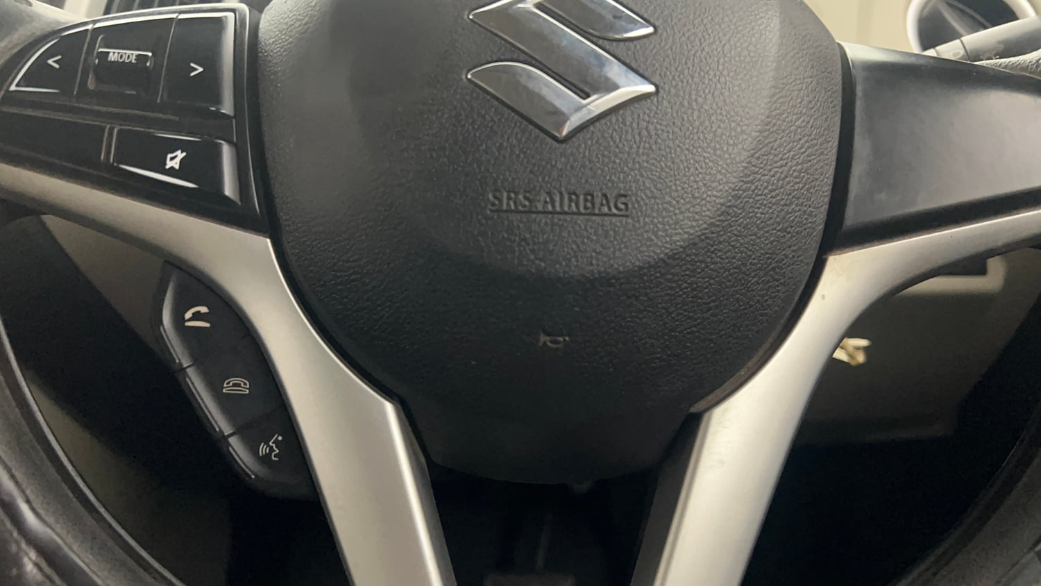 Used 2019 Maruti Suzuki Wagon R ZXi 1.2 AMT Petrol Automatic top_features Airbags