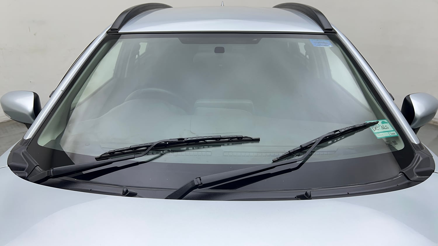 Used 2023 Maruti Suzuki Fronx Delta Plus 1.2L MT Petrol Manual exterior FRONT WINDSHIELD VIEW
