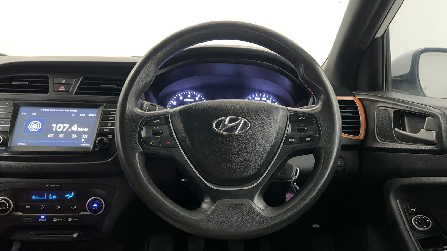 Used 2017 Hyundai Elite i20 Asta 1.2 Dual Tone Petrol Manual interior STEERING VIEW