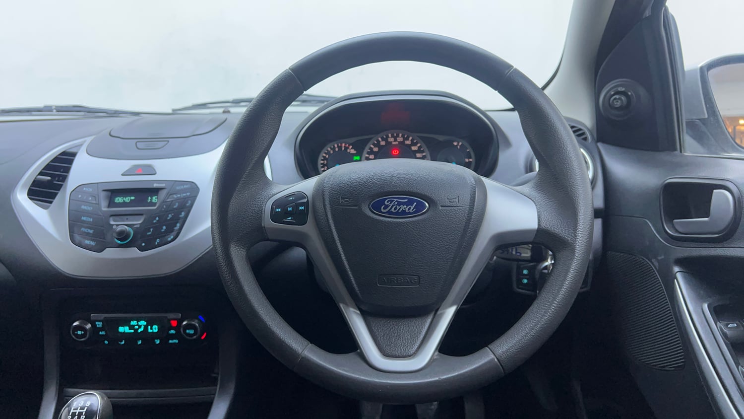 Used 2017 Ford Figo Titanium 1.2 Ti-VCT Petrol Manual interior STEERING VIEW