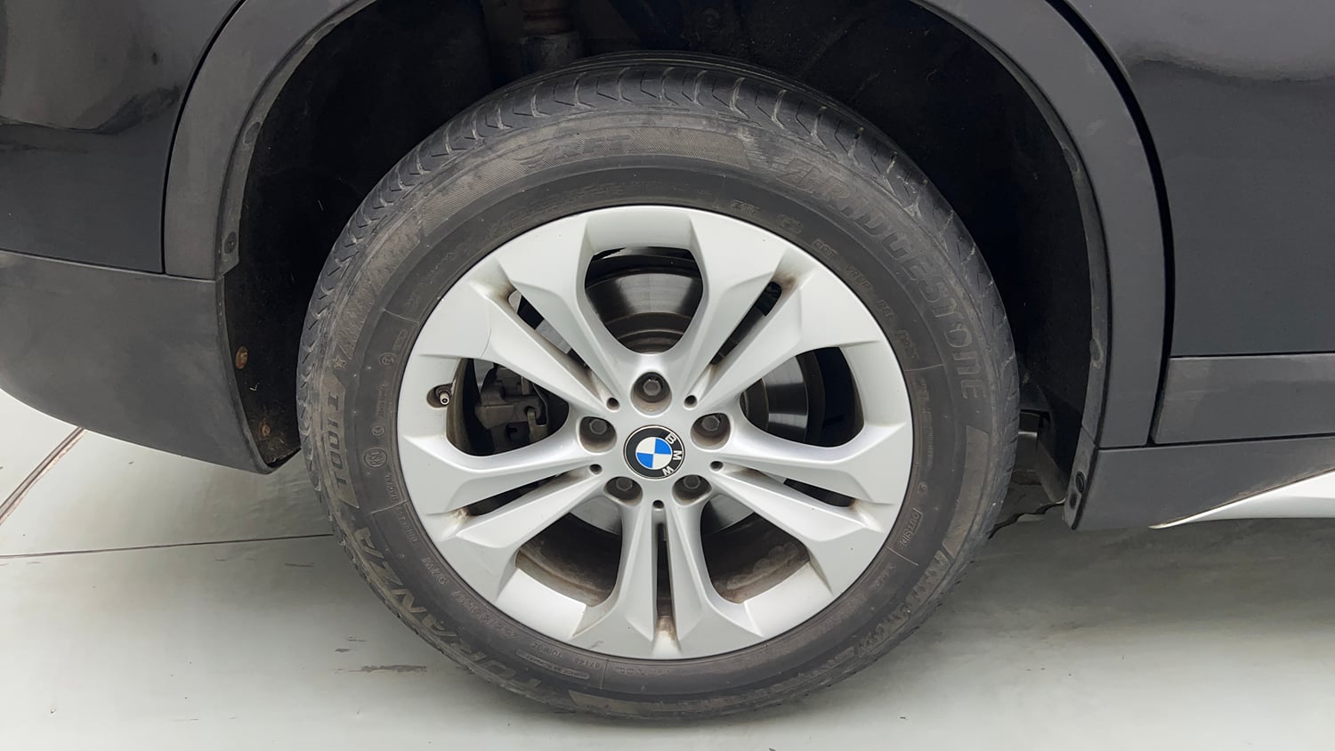 Used 2021 BMW X1 sDrive20i xLine Petrol Automatic tyres RIGHT REAR TYRE RIM VIEW