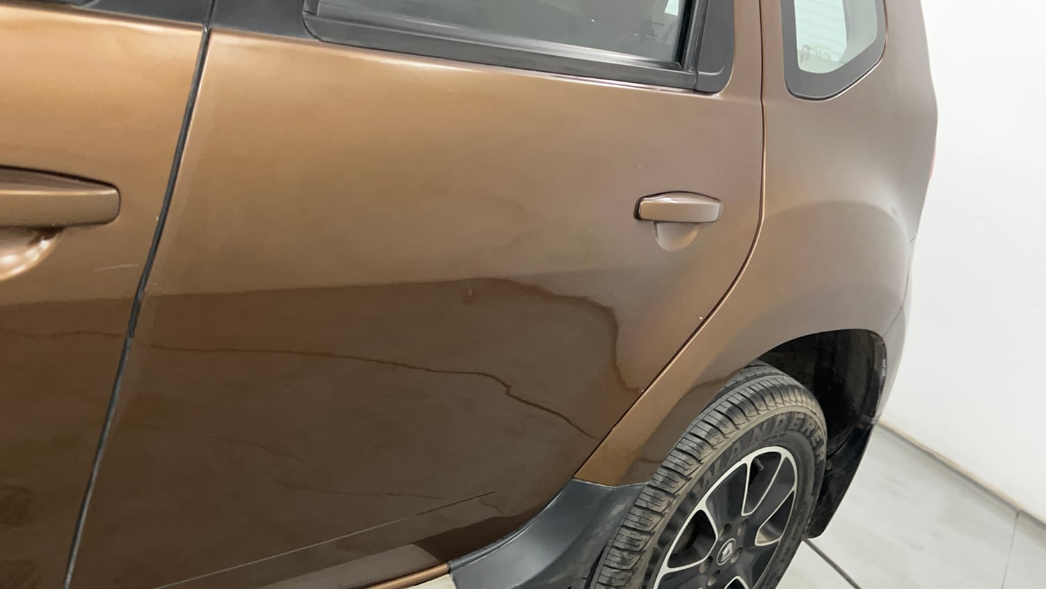 Used 2016 Renault Duster 85 PS RXZ 4X2 MT Diesel Manual dents MINOR DENT
