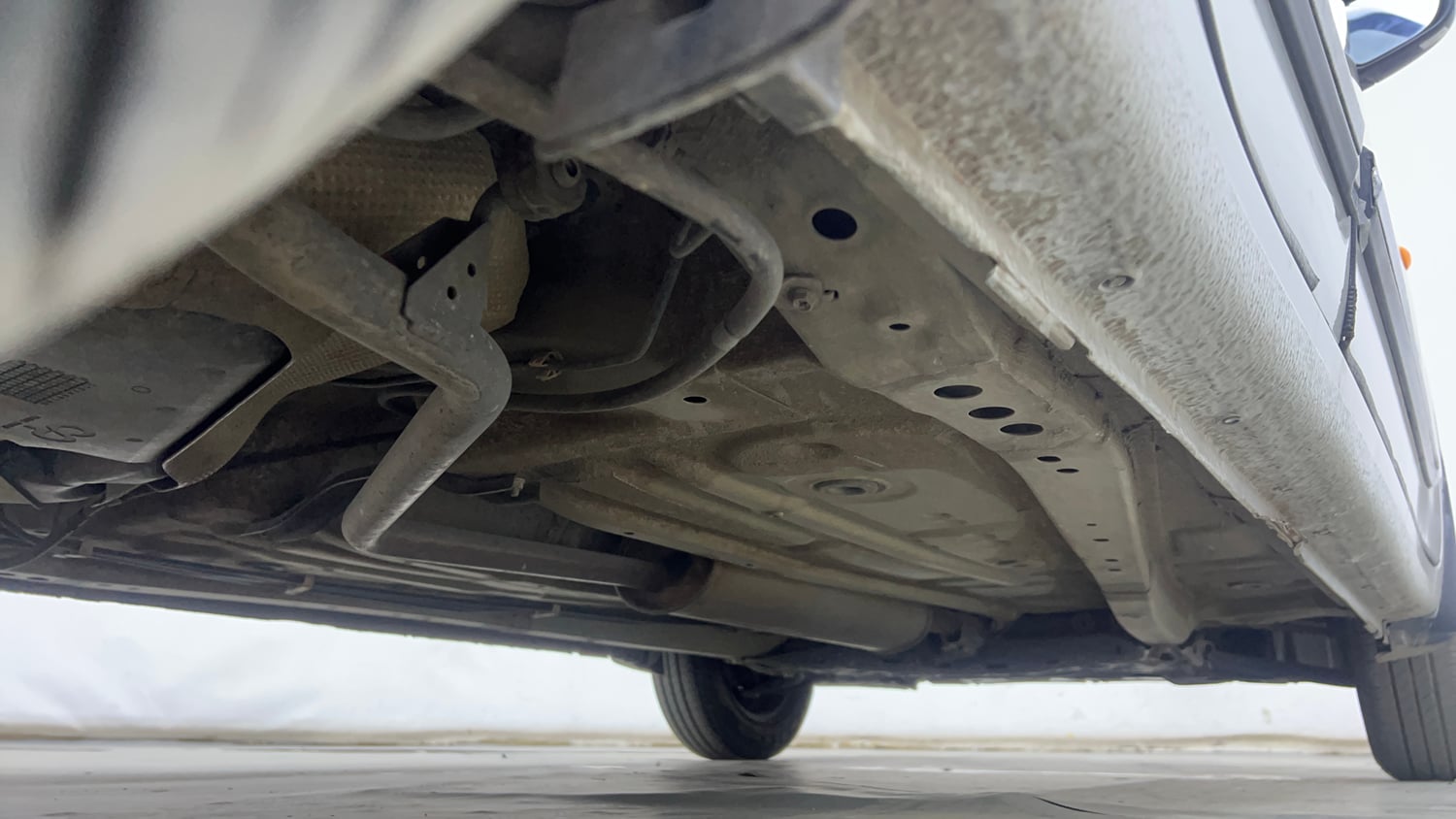 Used 2024 Maruti Suzuki Wagon R ZXI 1.2 Petrol Manual extra REAR RIGHT UNDERBODY VIEW