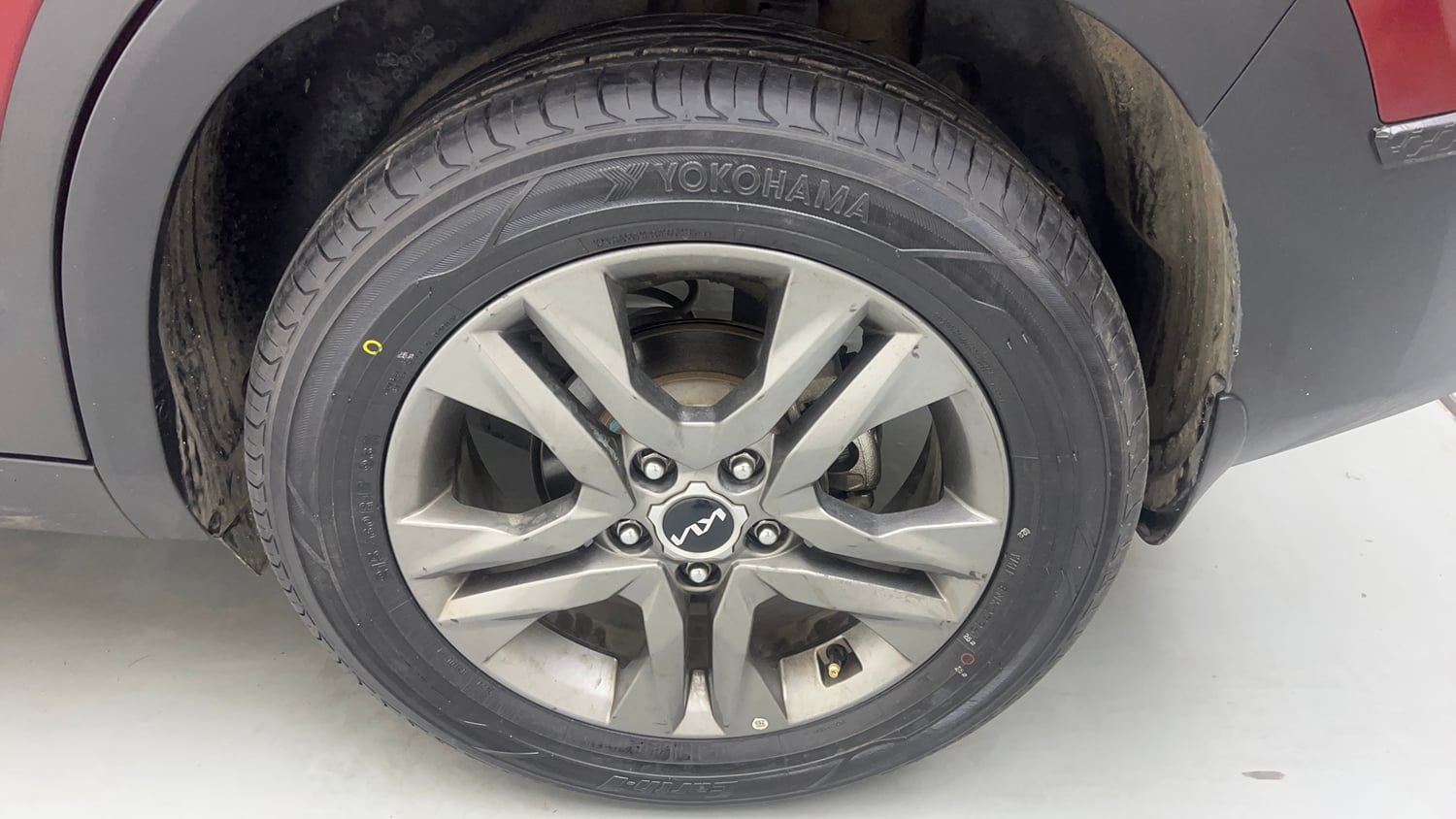 Used 2022 kia Seltos HTX 1.5 IVT Petrol Automatic tyres LEFT REAR TYRE RIM VIEW
