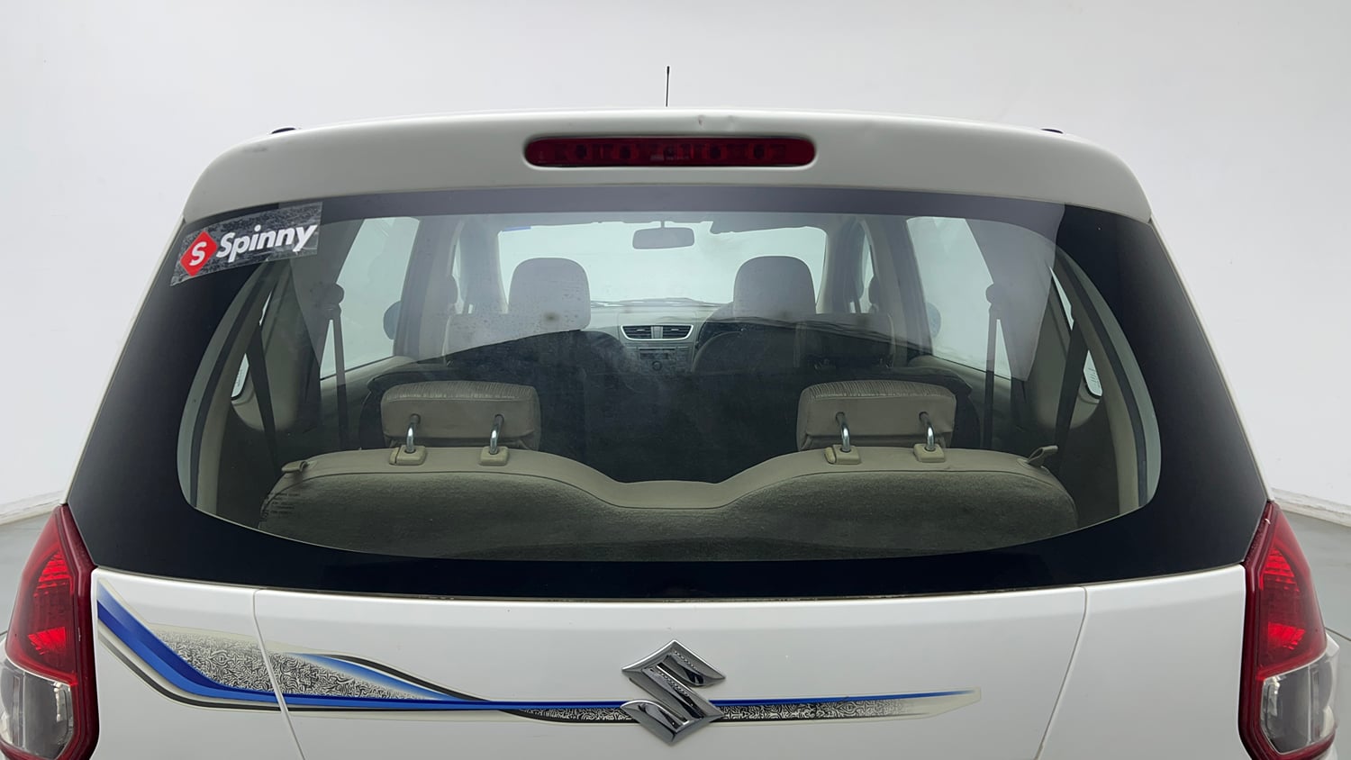 Used 2013 Maruti Suzuki Ertiga Vxi Petrol Manual exterior BACK WINDSHIELD VIEW