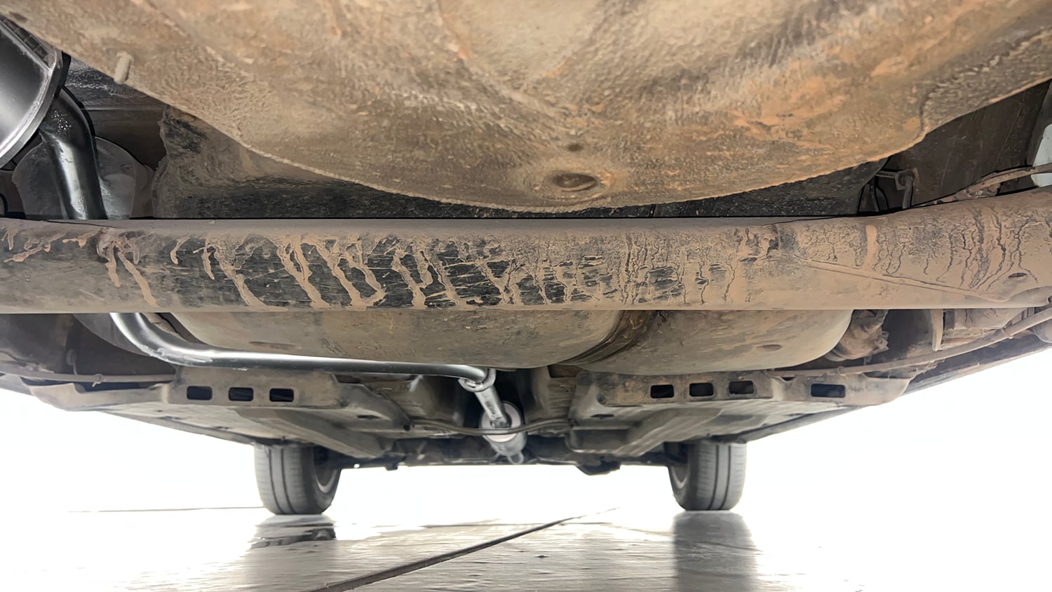 Used 2016 Volkswagen Ameo Highline1.2L (P) Petrol Manual extra REAR UNDERBODY VIEW (TAKEN FROM REAR)
