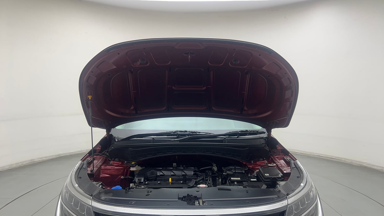 Used 2022 kia Seltos HTX 1.5 IVT Petrol Automatic engine ENGINE & BONNET OPEN FRONT VIEW