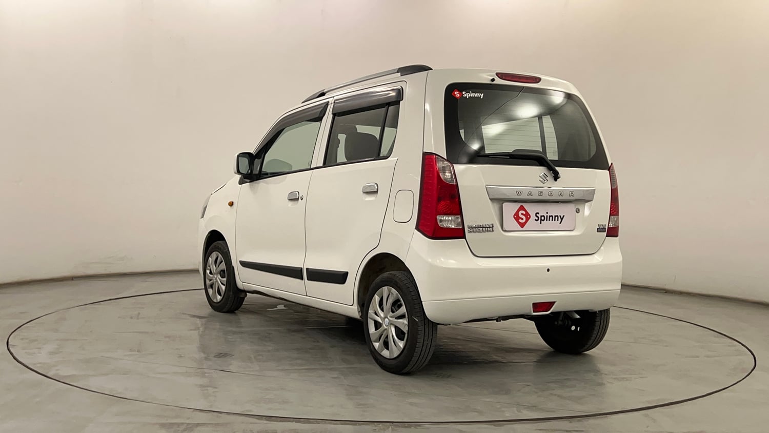Used 2016 Maruti Suzuki Wagon R 1.0 VXI AMT Petrol Automatic exterior LEFT REAR CORNER VIEW