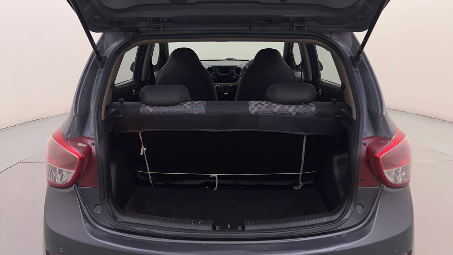 Used 2015 Hyundai Grand i10 Asta AT 1.2 Kappa VTVT Petrol Automatic interior DICKY INSIDE VIEW