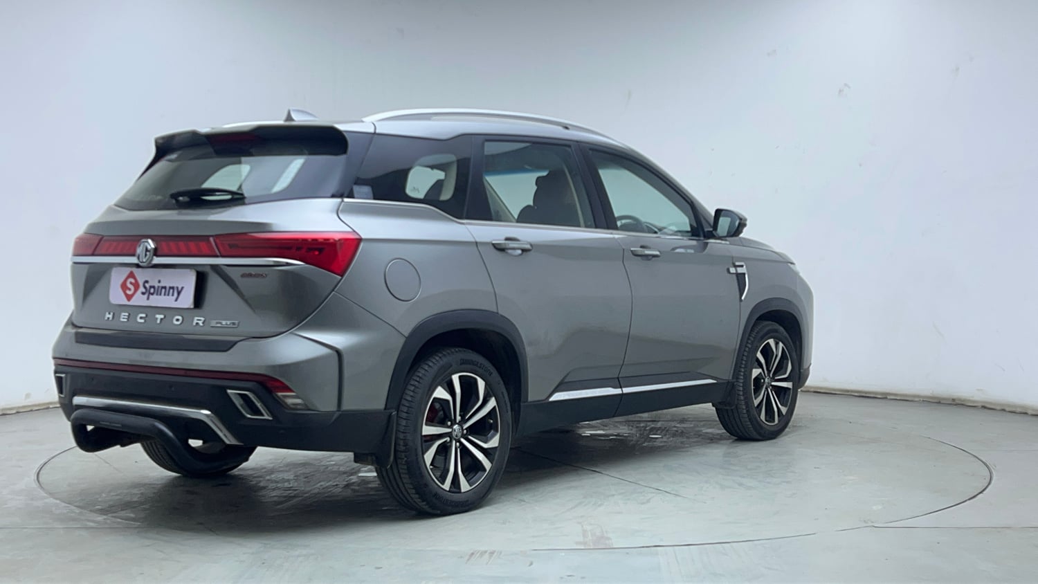 Used 2023 MG Motors Hector Plus Savvy Pro 1.5 Turbo Petrol CVT 7 STR Petrol Automatic exterior RIGHT REAR CORNER VIEW