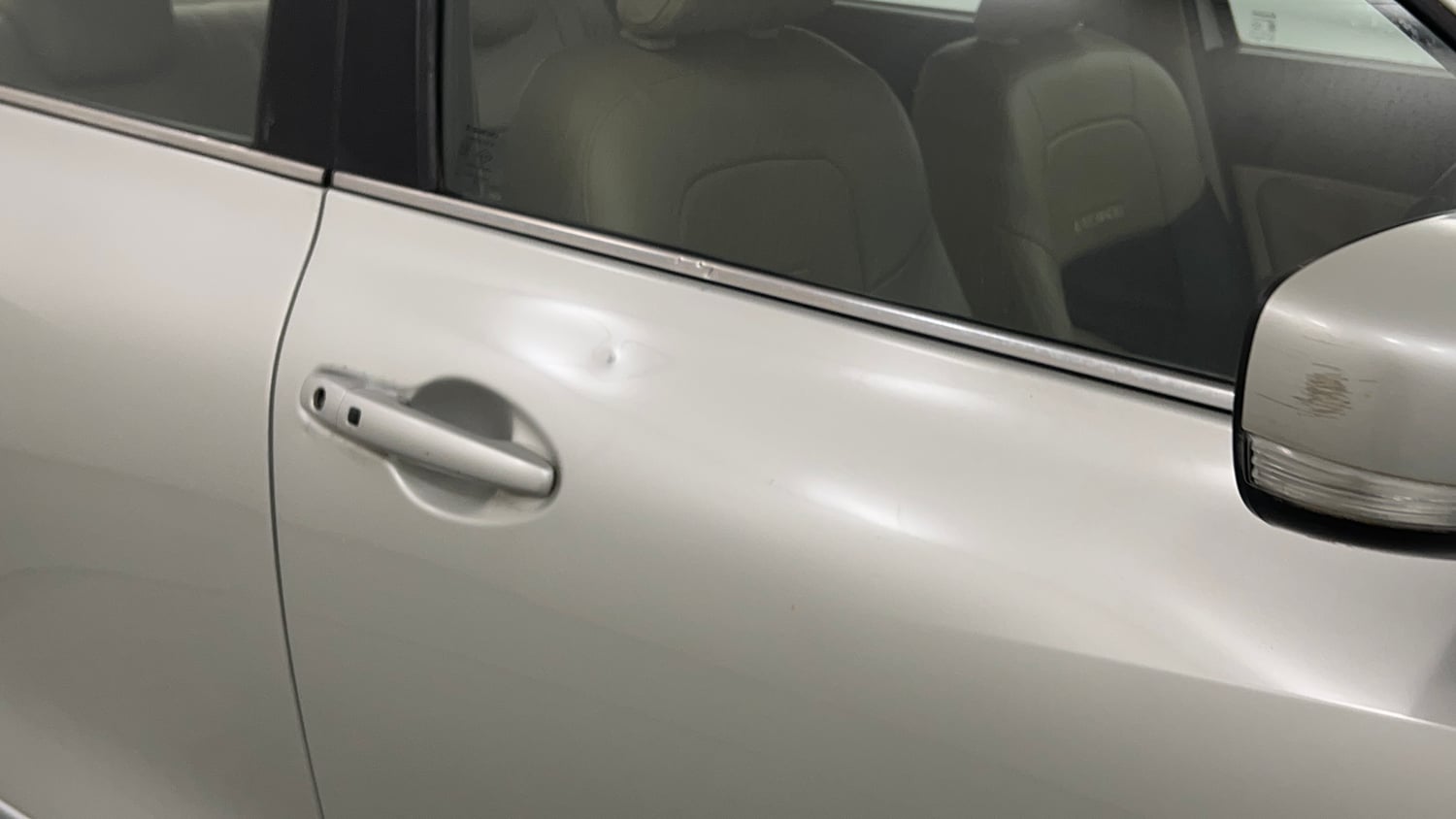 Used 2017 Maruti Suzuki Dzire ZXi AMT Petrol Automatic dents MINOR SCRATCH