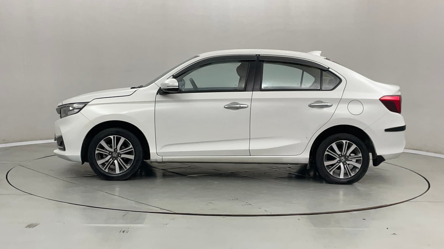 Used 2023 Honda Amaze VX 1.2 Petrol CVT Petrol Automatic exterior LEFT SIDE VIEW