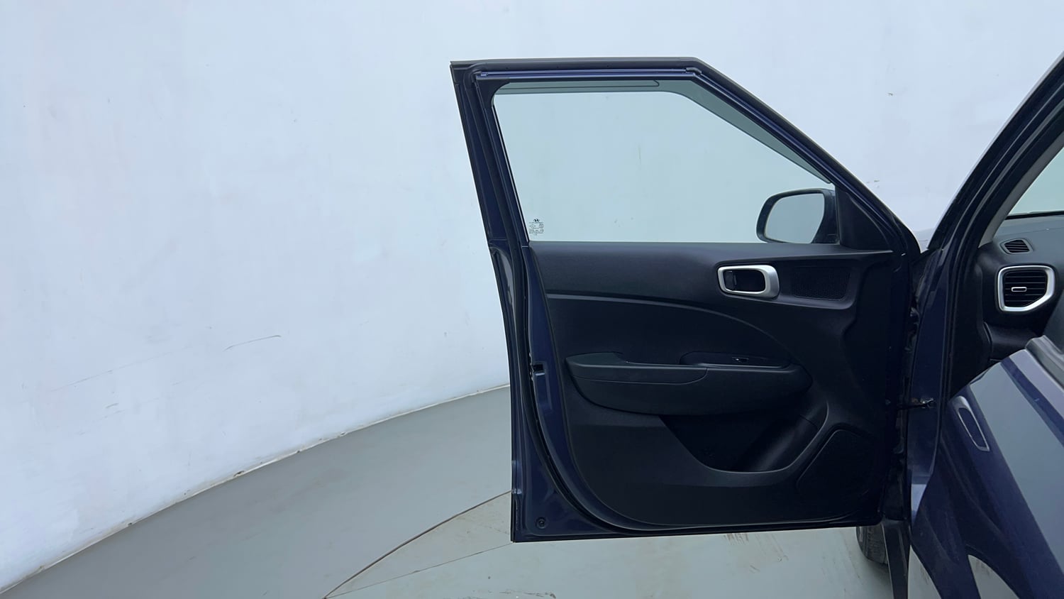 Used 2019 hyundai Venue SX 1.0 Turbo Petrol Petrol Manual interior LEFT FRONT DOOR OPEN VIEW