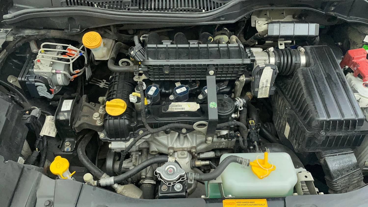Used 2024 Tata Altroz XZA Plus (S) Dark Edition Petrol Automatic engine ENGINE RIGHT SIDE VIEW