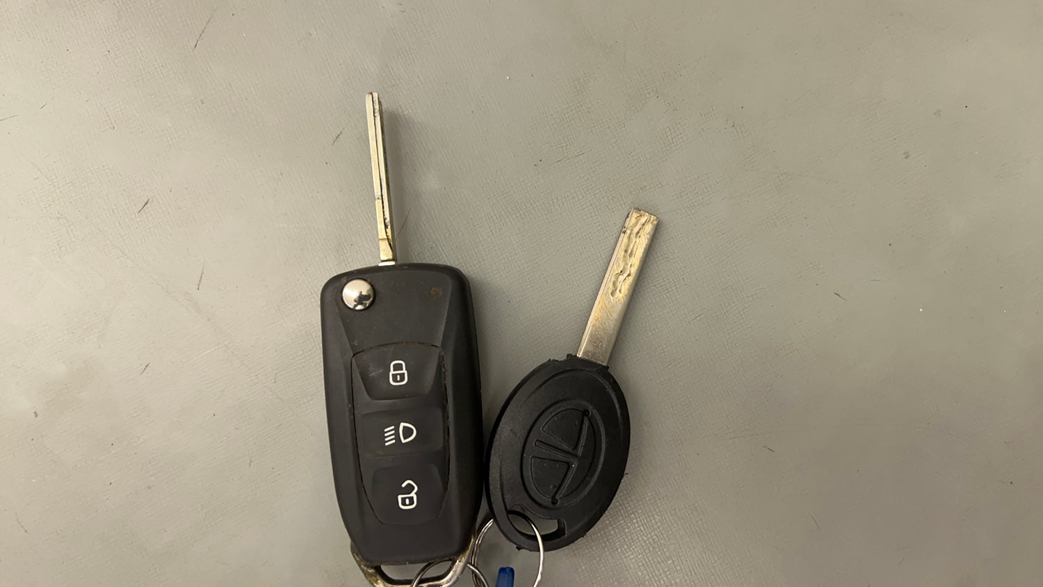 Used 2019 Tata Tiago Revotron XZ Plus Dual Tone Petrol Manual extra CAR KEY VIEW